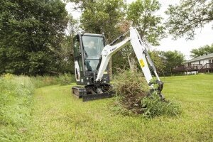 Bobcat’s Zero-Tail Swing compact excavator with retractable undercarriage